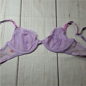 NWT Victoria Secret Bra. Size 32B